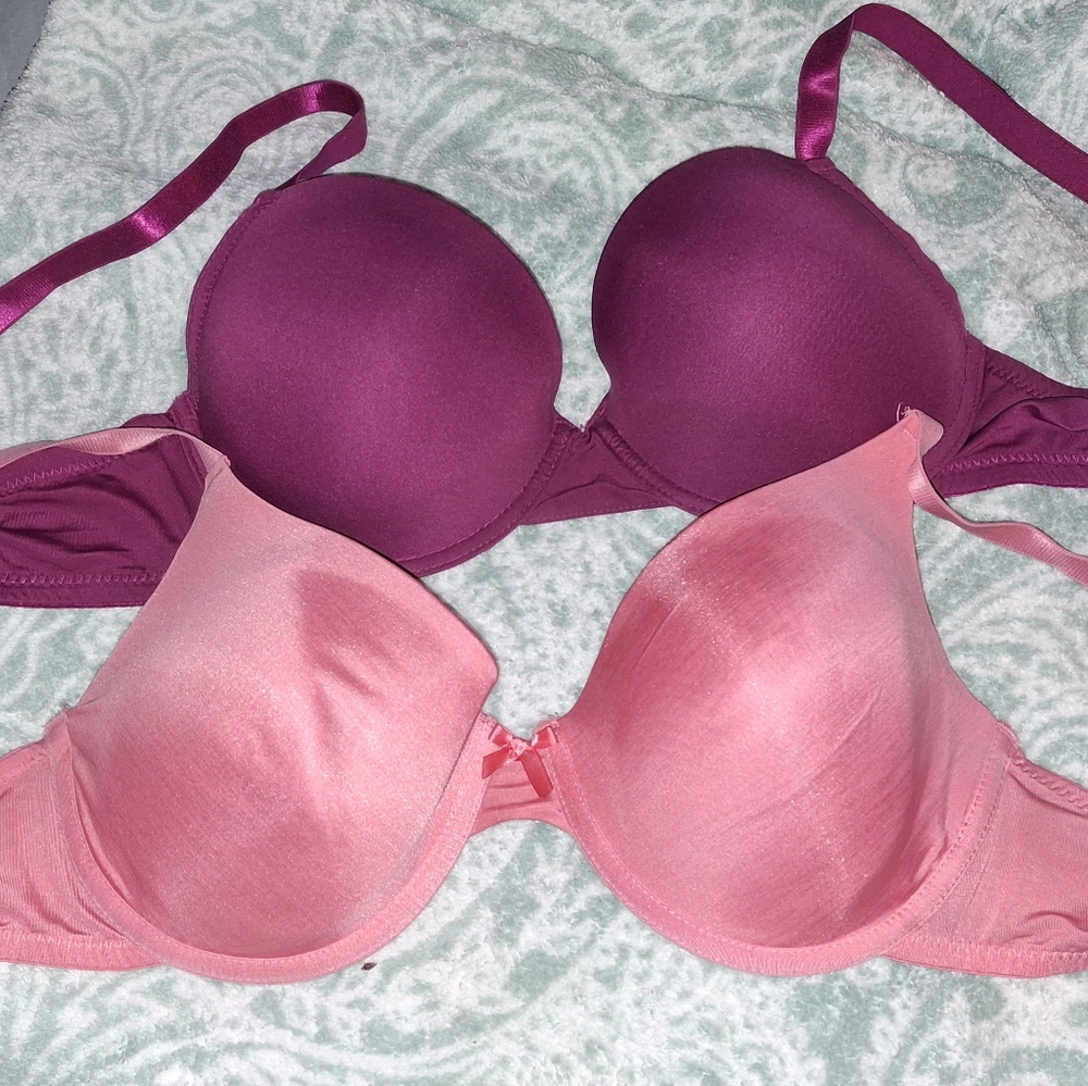 2x 36d underwire Padded Bras